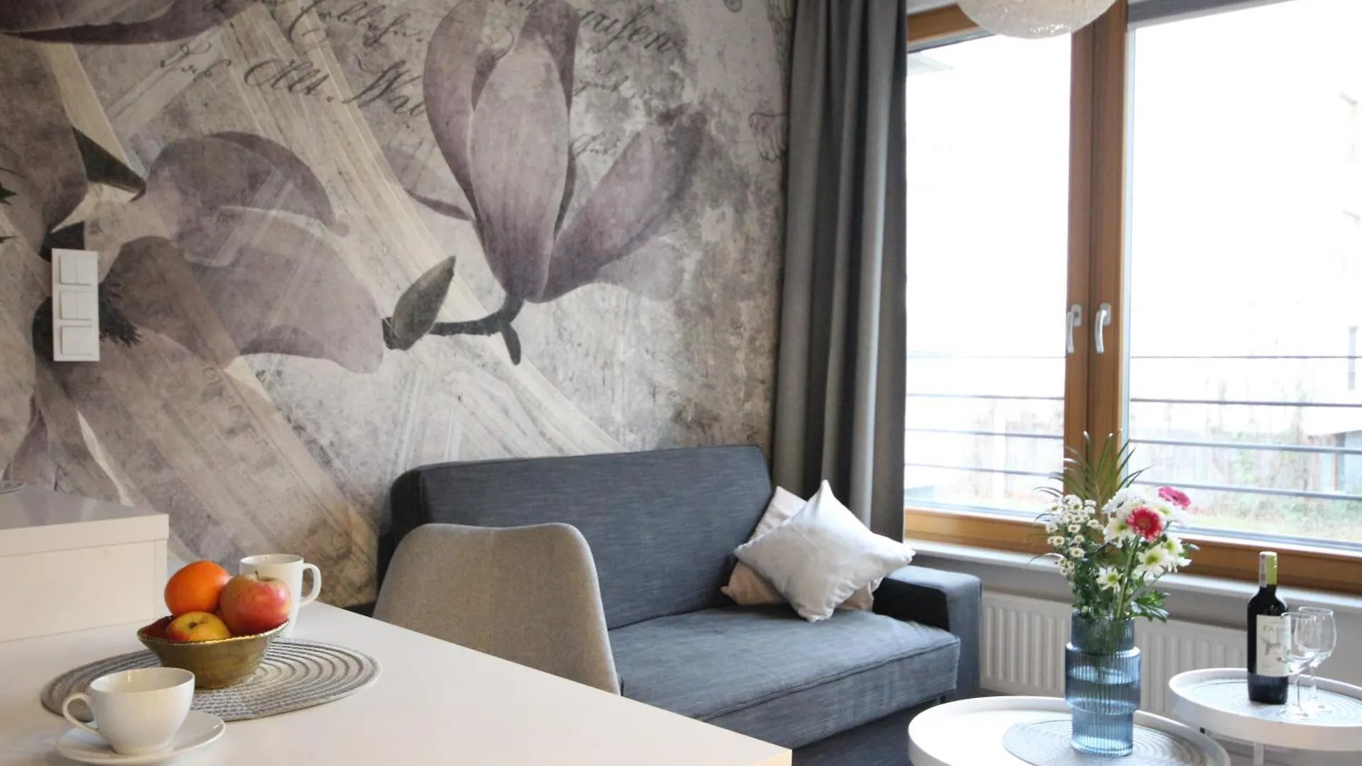 Viva Lila Apartment, Free Parking, Close To Vistula River - By Homelike Krakow Apartment
