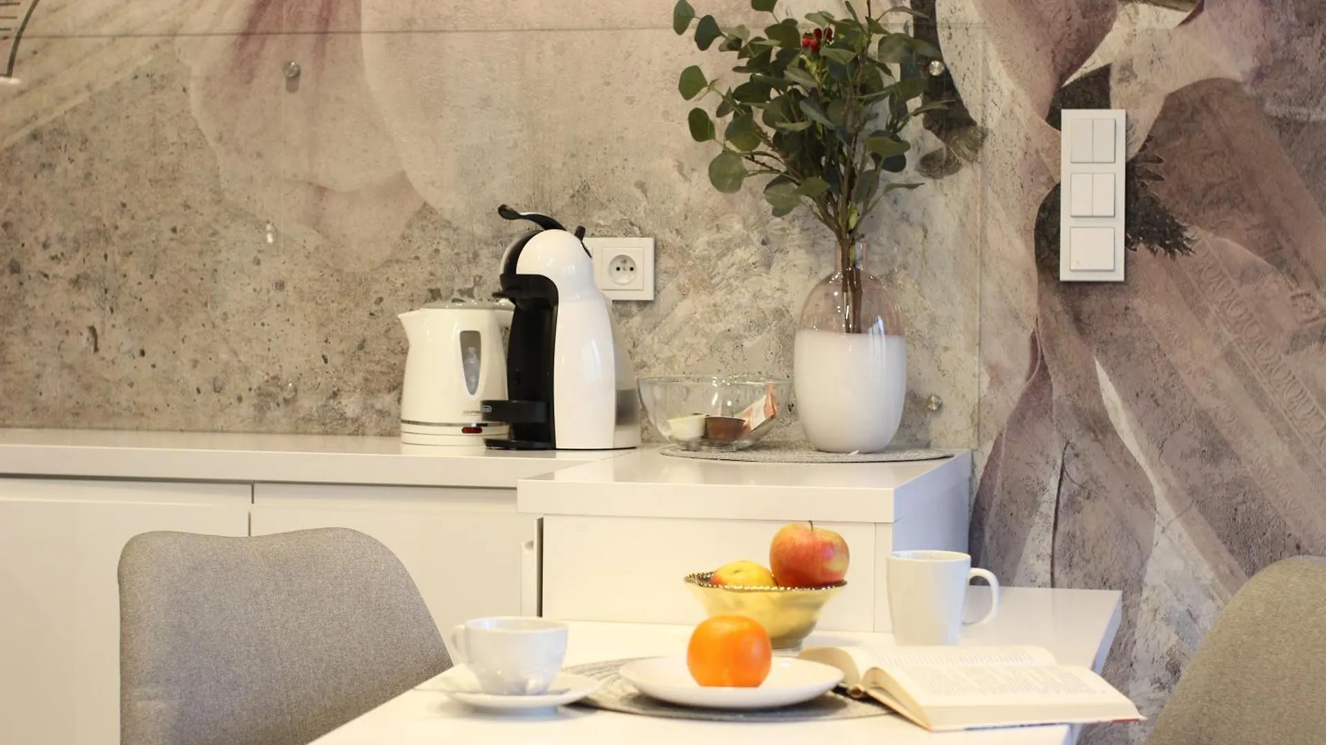 Viva Lila Apartment, Free Parking, Close To Vistula River - By Homelike Krakow 0*,  Poland